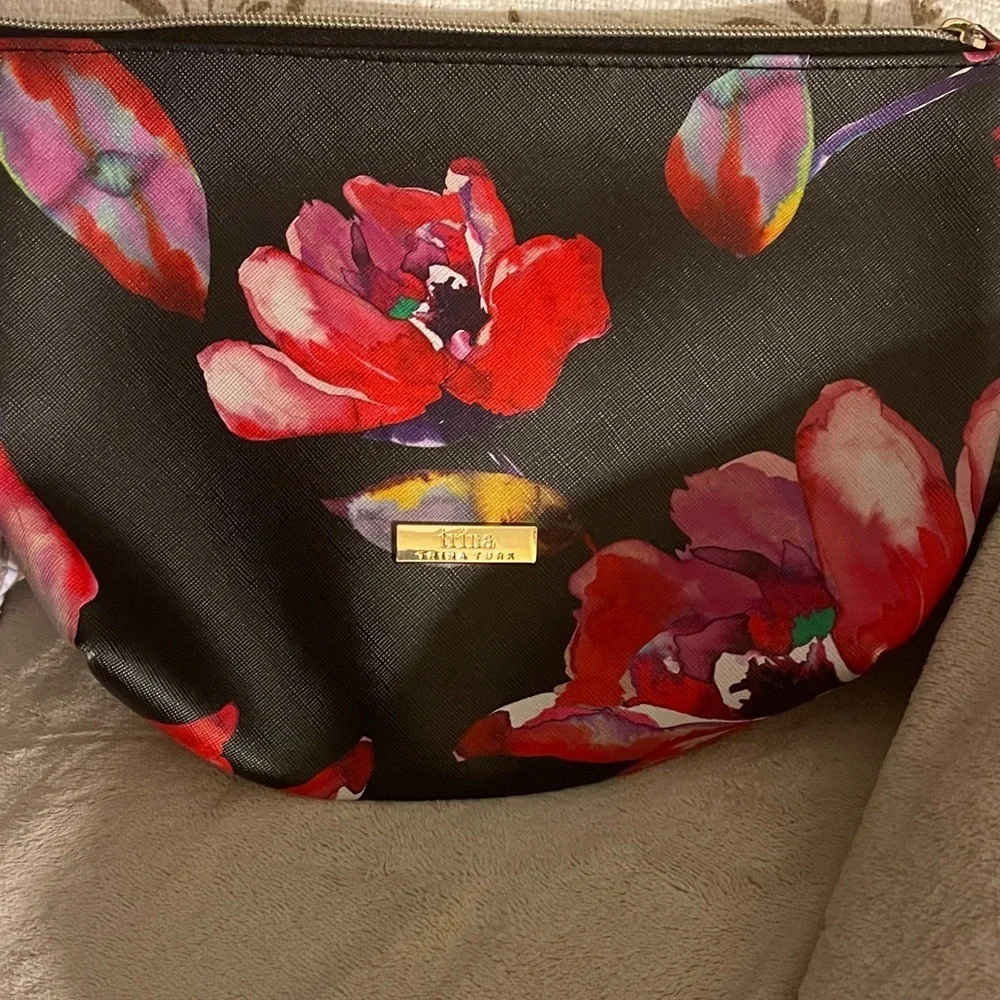 Trina Turk Floral Women's Bag for Cosmetics or Clutch